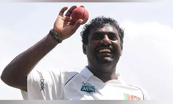 From Galle to Grama : Muralis Devotion Beyond Pitch