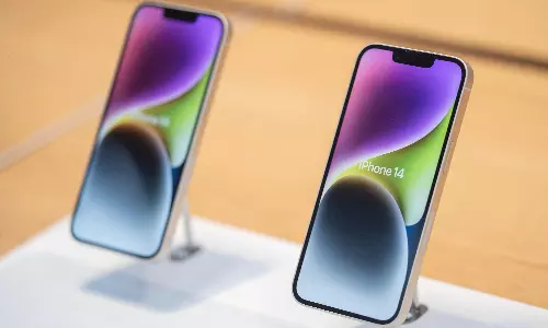 Apple May Launch Long-Awaited Overhaul of iPhone SE As Early As Next Week