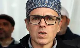 ‘Aur lado aapas mein’: Omar Abdullah throws a barb on AAP, Congress