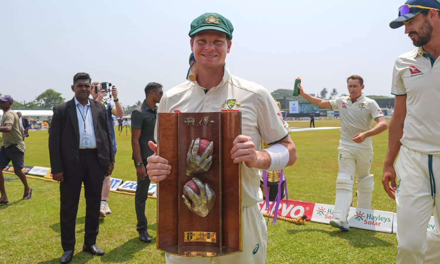 Australia win second Test and series against Sri Lanka Australia win second Test and series against Sri Lanka