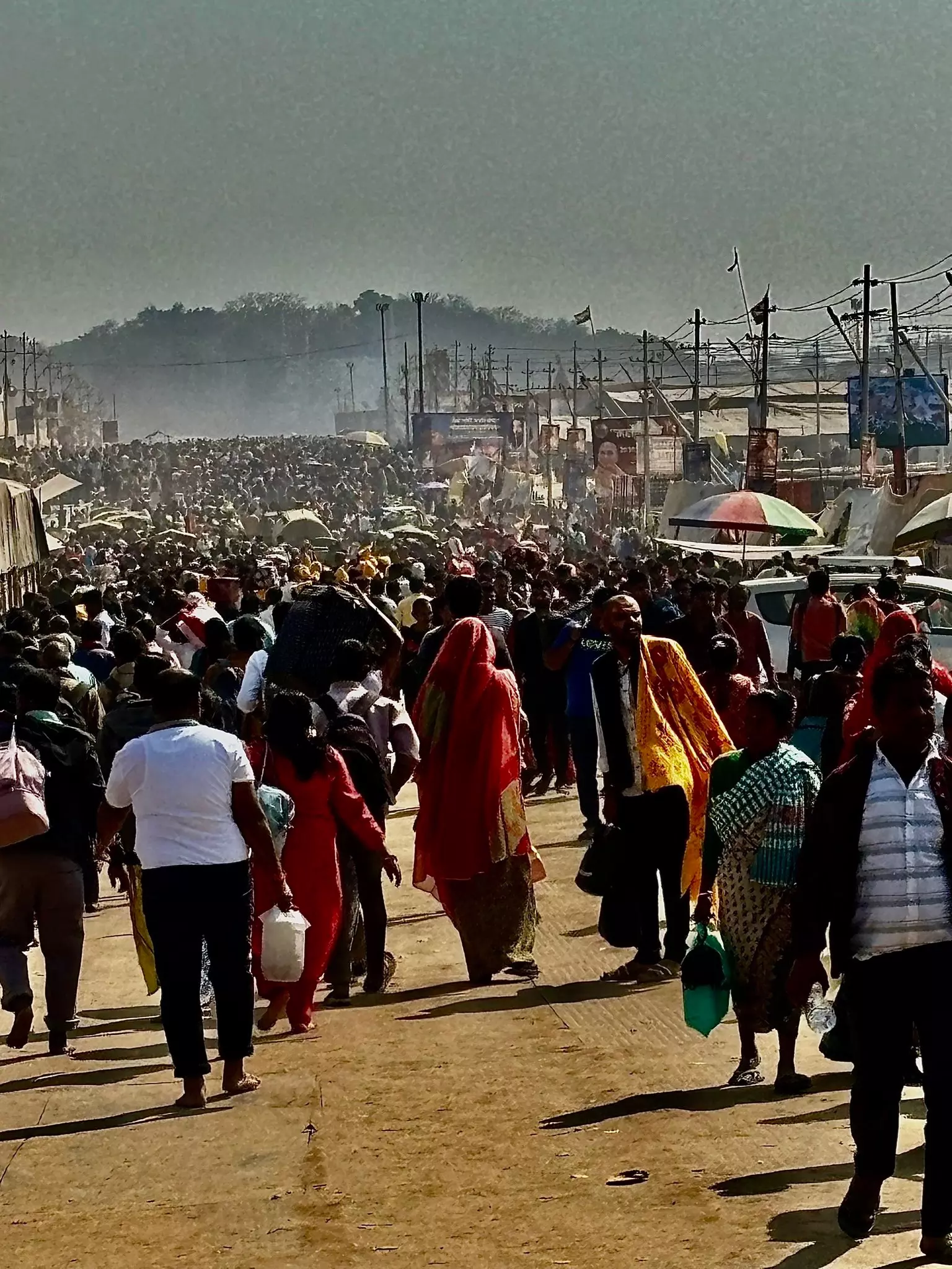 1.90 cr devotees take holy dip at Prayagraj’s Mahakumbh on Magh Purnima