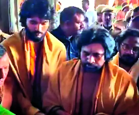 Pawan Kalyan visits TN temples