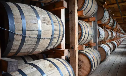 Bourbon whiskey duty lowered to aid US imports