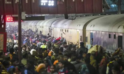 Confusion between Prayagraj Express, Prayagraj Special led to stampede