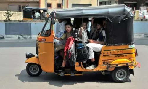Cops seize ten autorickshaws