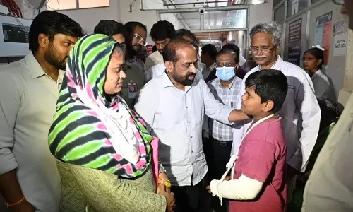 AP: Health minister makes surprise visit to hospital