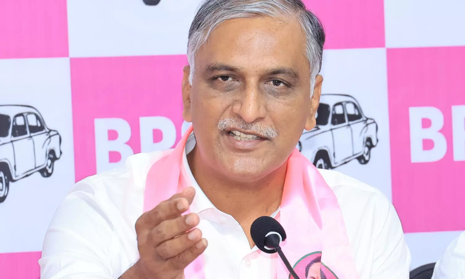 Revanth, Uttam sleeping while AP steals our water: Harish