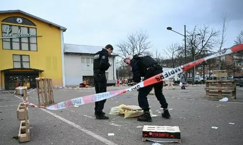 One dead, several police wounded in Islamist knife attack in France