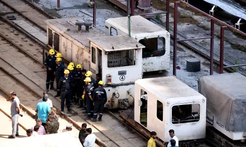 Govt making all-out efforts to rescue trapped workers, says Komatireddy Venkat Reddy