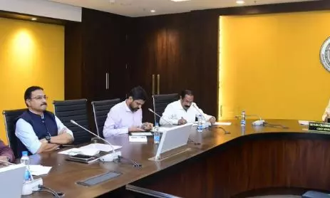 Naidu instructs collectors to set up WhatsApp Governance Cells