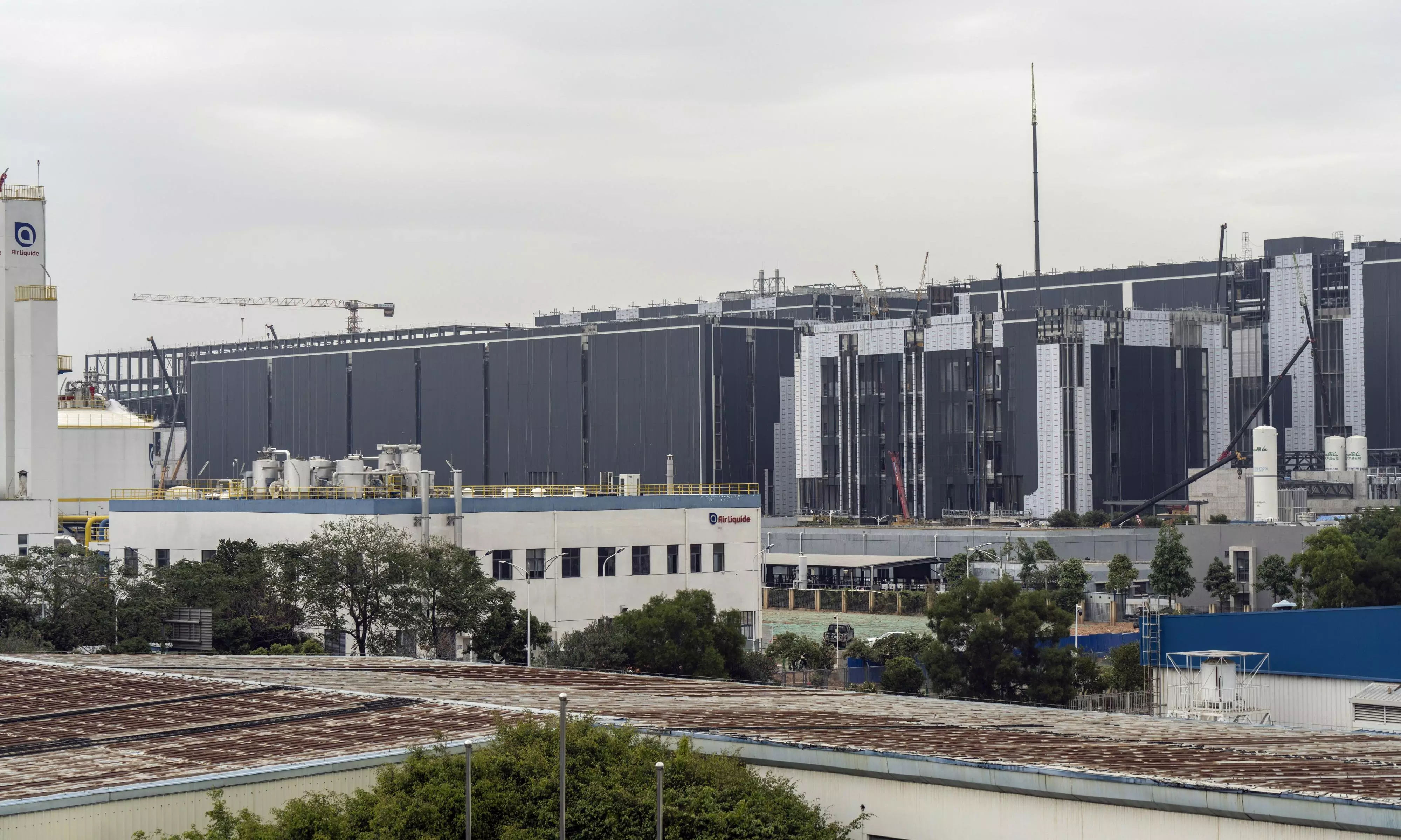 Donald Trumps Team Seeks to Toughen Biden’s Chip Controls Over China