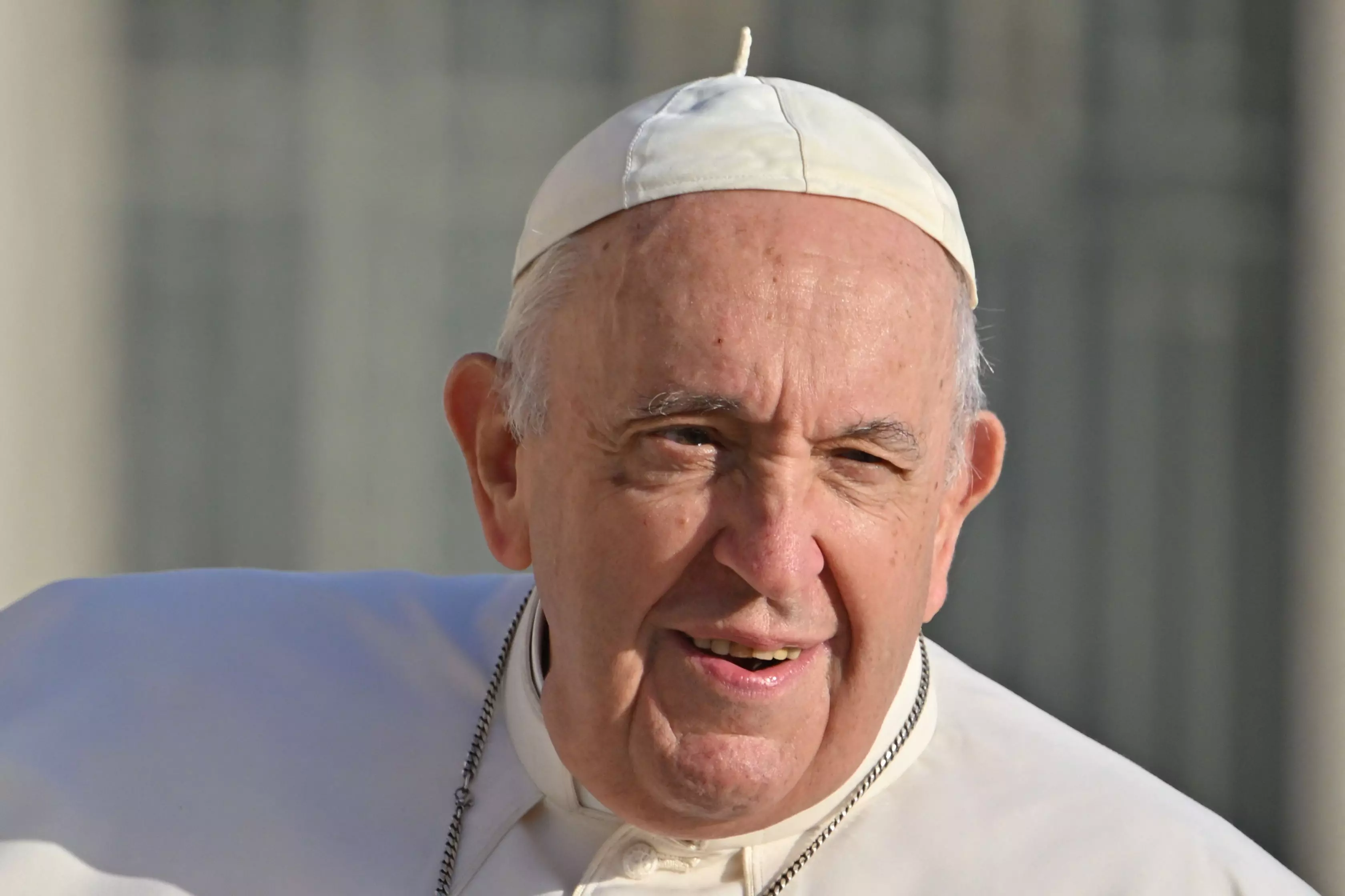 Ailing pope critical but stable, Vatican says Ailing pope critical but stable, Vatican says