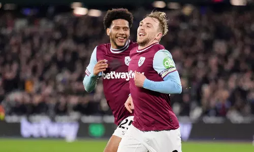 Premier League: Leicesters slide continues in 2-0 loss to West Ham