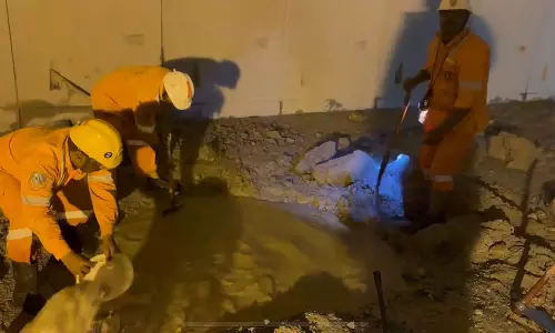 2 lakhs to more than 3.5 lakh buckets of water pouring into SLBC tunnel a day