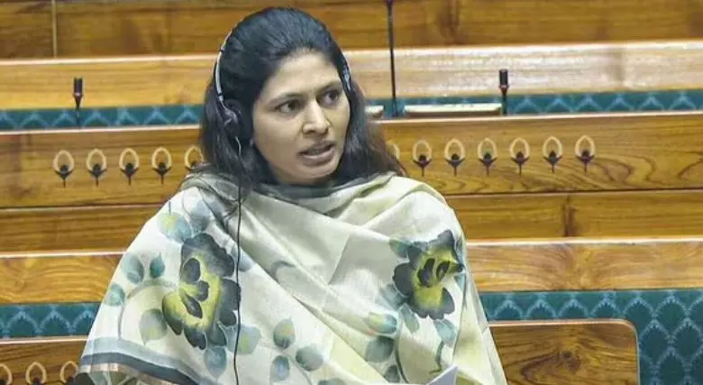 Union Minister Raksha Khadse Files FIR Over Daughter’s Harassment in Jalgaon Union Minister Raksha Khadse Files FIR Over Daughter’s Harassment in Jalgaon