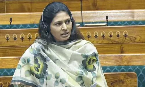 Union Minister Raksha Khadse Files FIR Over Daughter’s Harassment in Jalgaon Union Minister Raksha Khadse Files FIR Over Daughter’s Harassment in Jalgaon