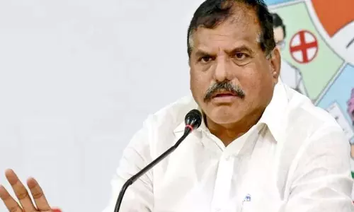 AP Council Sees Debate on ‘Financial Destruction