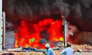 Major fire breaks out near Amberpet flyover Major fire breaks out near Amberpet flyover