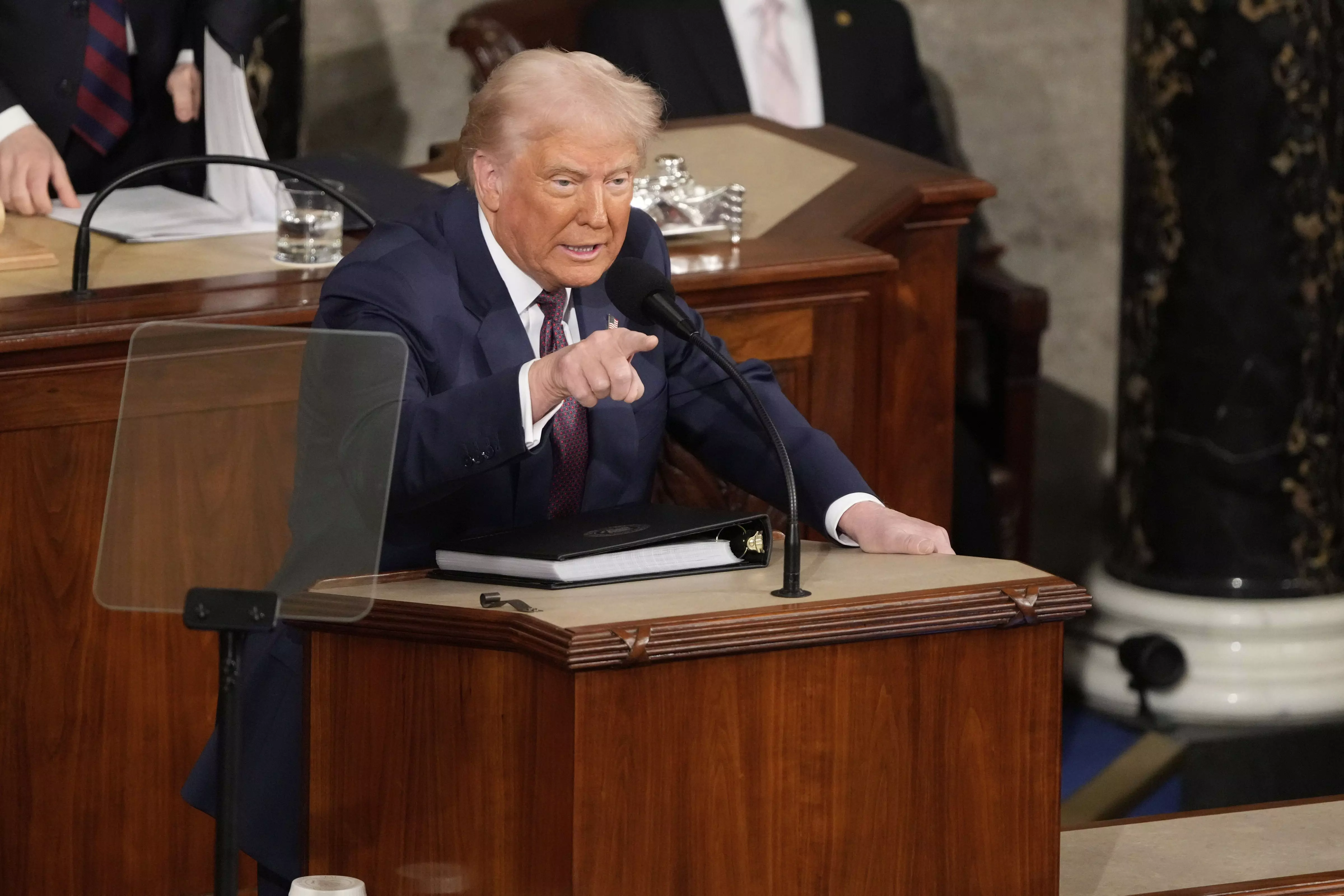 Trump hails unstoppable America in address to Congress Trump hails unstoppable America in address to Congress