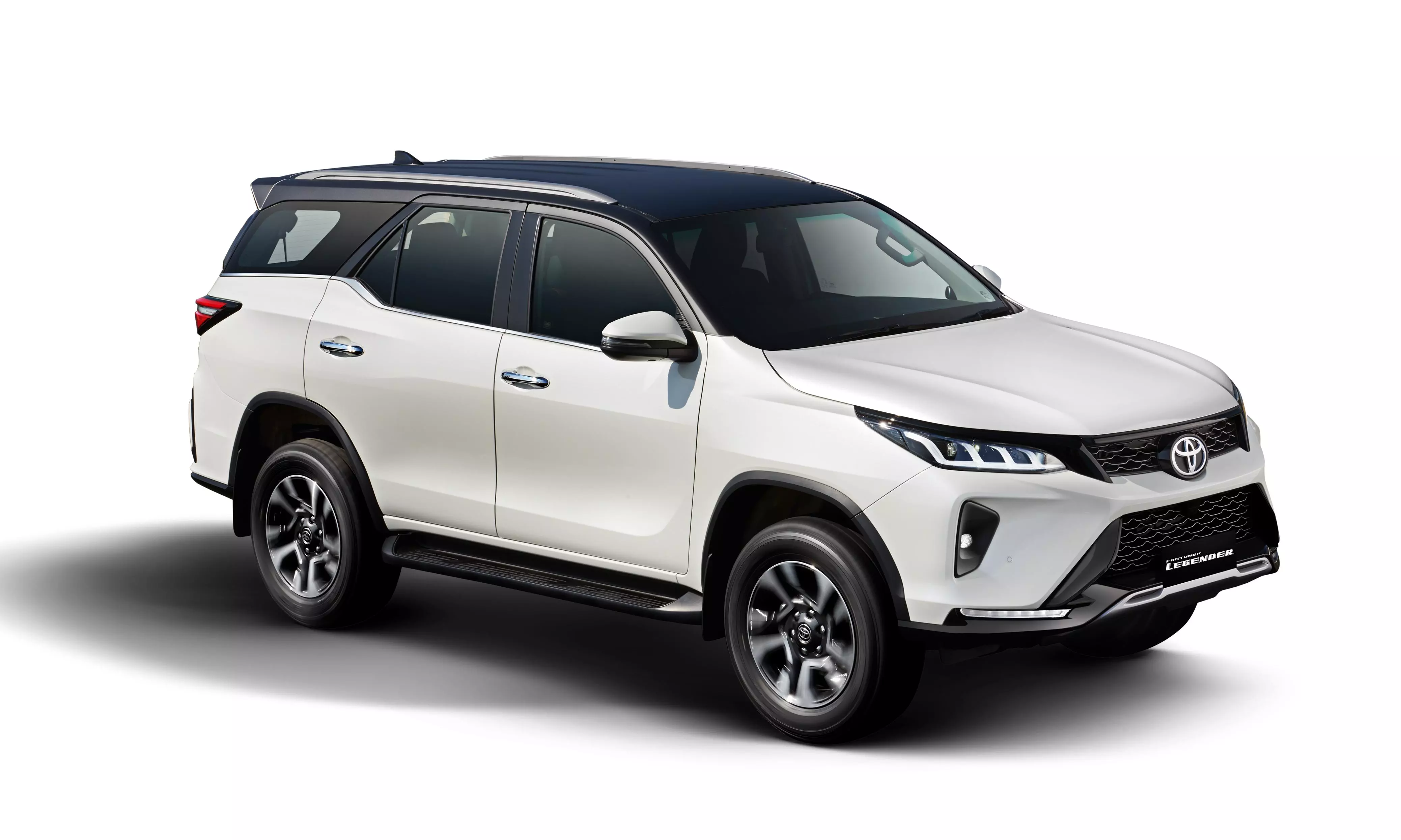 Toyota Introduces Legender 4X4 in All New Manual Transmission Grade