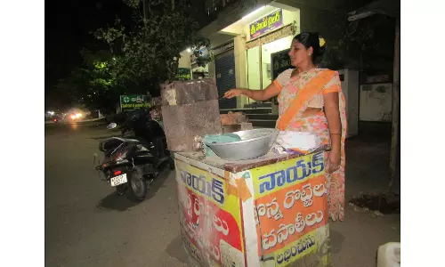 Nalgonda: Lambadi women harness traditional culinary skills to make money