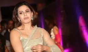 Actress caught in gold smuggling remanded to DRI custody