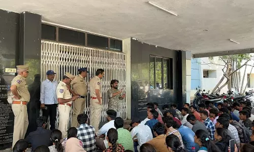 JNTU-H students protest alcohol menace on campus