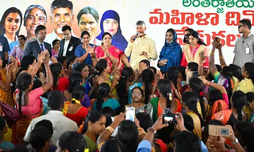 Naidu Backs Bigger Families, Offers More Benefits