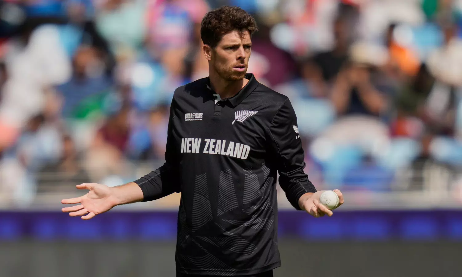 India are going to be a challenge because they understand conditions: Santner