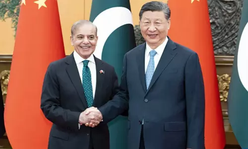 China extends repayment period of $2 billion loan to Pakistan by one year China extends repayment period of $2 billion loan to Pakistan by one year