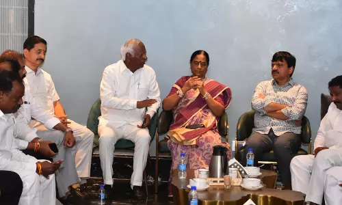 Prioritise Indiramma houses, Ponguleti urges collectors