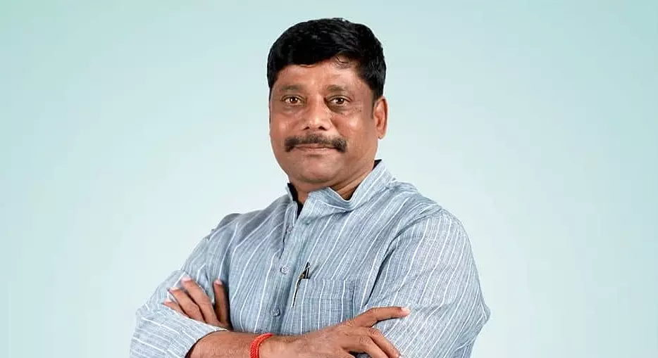 Ex-MLA Dhangekar to Quit Congress, Hints at Joining Shiv Sena Ex-MLA Dhangekar to Quit Congress, Hints at Joining Shiv Sena