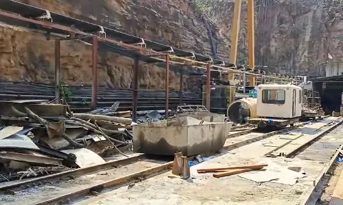 Search on to locate seven people trapped in SLBC tunnel in Telangana