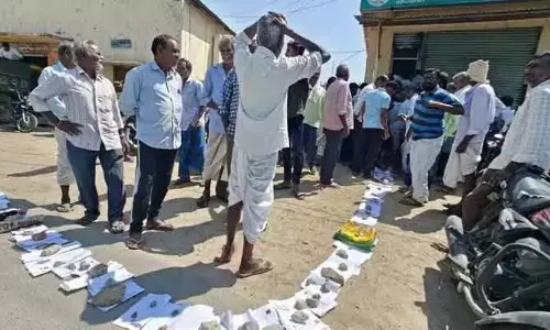 Farmers Protest as Urea Shortage Hits Telangana