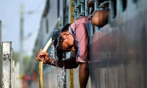 Karnataka Sees Scorching Heat, Heavy Rainfall in Parts Karnataka Sees Scorching Heat, Heavy Rainfall in Parts