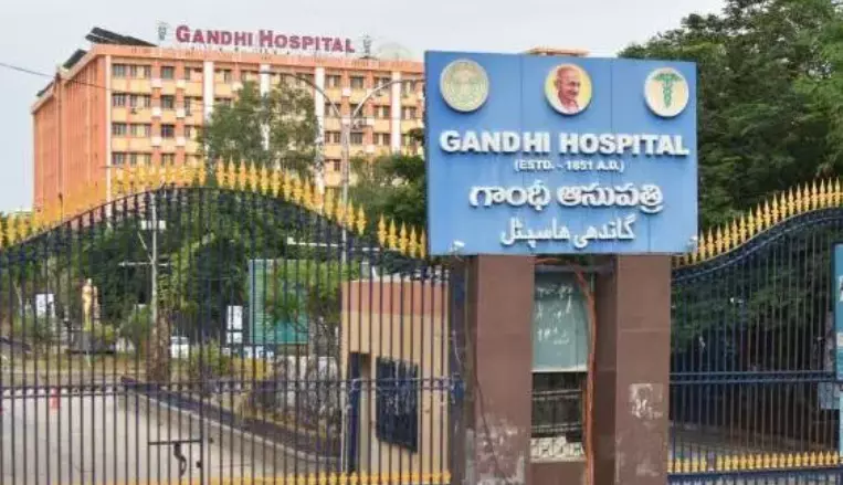 Gandhi Hospital lift malfunctions, 15 trapped briefly Gandhi Hospital lift malfunctions, 15 trapped briefly