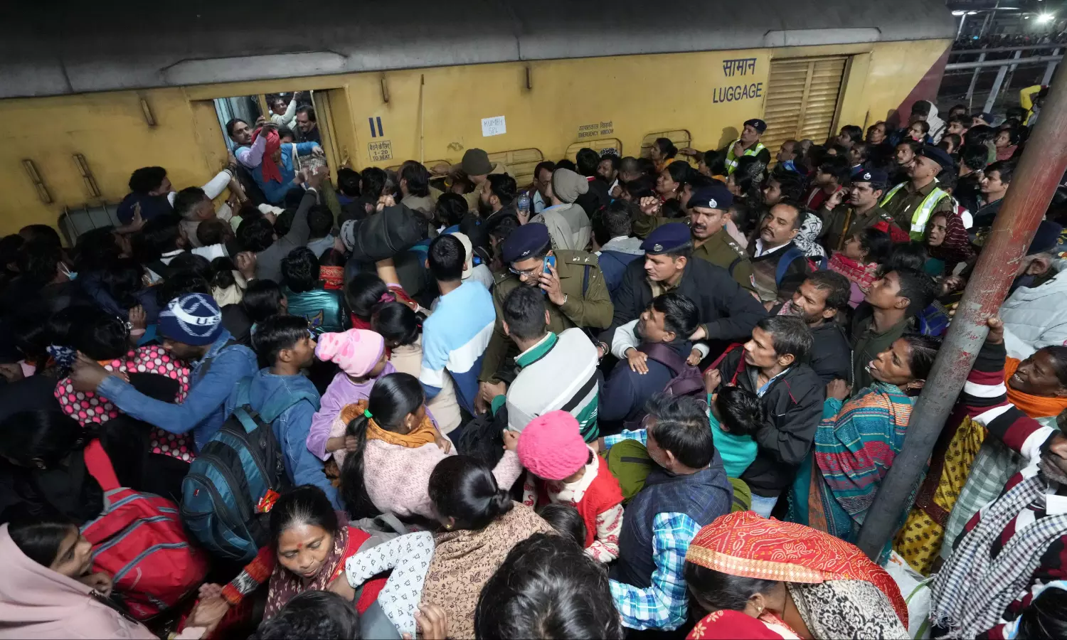 NDLS stampede: Two out of five transferred officials get posting in Northern Railway  Headquarter