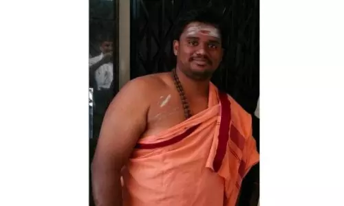 Hyderabad: Priest Detained for Attack on Temple Accountant
