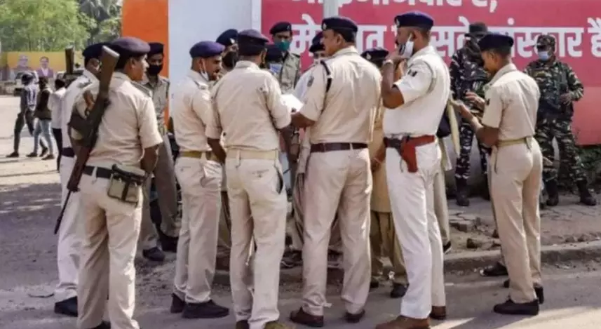 Five Policemen Injured in Mob Attack in Bihars Bhagalpur
