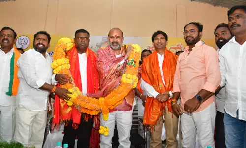 Telangana: Bandi Condemns Removal of Potti Sriramulu’s Name from Telugu Varsity Telangana: Bandi Condemns Removal of Potti Sriramulu’s Name from Telugu Varsity