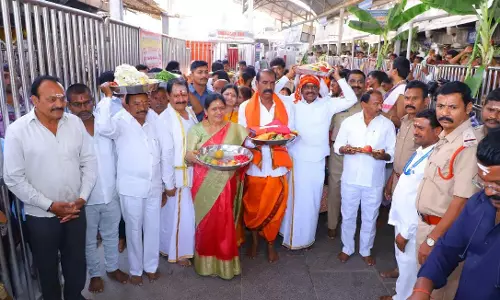 Parvati Raja Rajeshwara Swamy divine wedding held on a grand note in Vemulawada