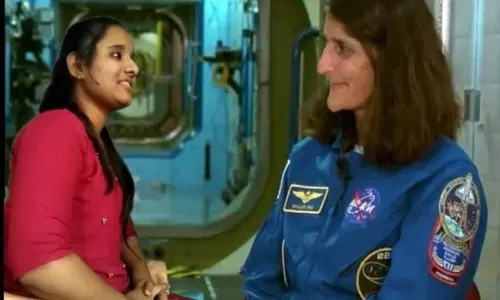 Teacher uses AI to make class on Sunita Williams engaging