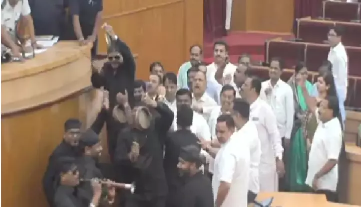 Congress MLAs disrupt Odisha Assembly proceedings with cymbals and shehnai over women’s safety demand