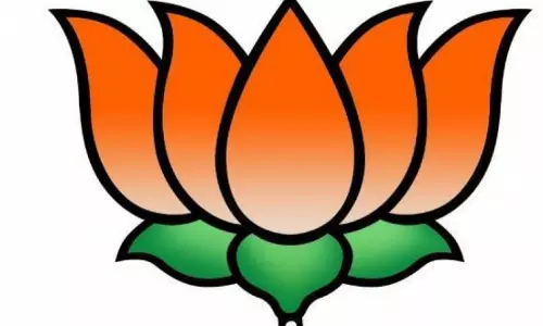 BJP reaching out to minorities through  Saugat-e-Modi