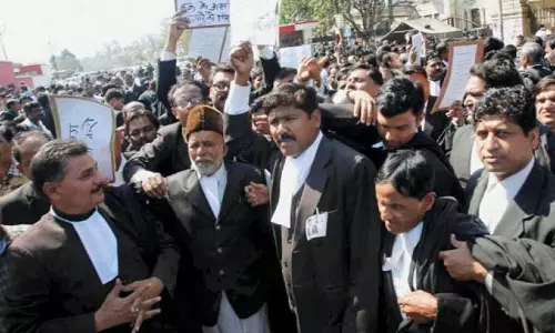 Bar Council condemns attack on lawyer Bar Council condemns attack on lawyer