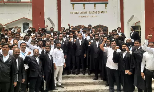 Advocates Boycott Court over Murder of Senior Lawyer