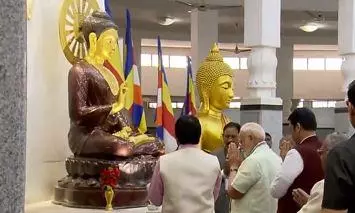 PM Modi visits Deekshbhoomi, offer prayers to Lord Buddha in Nagpur