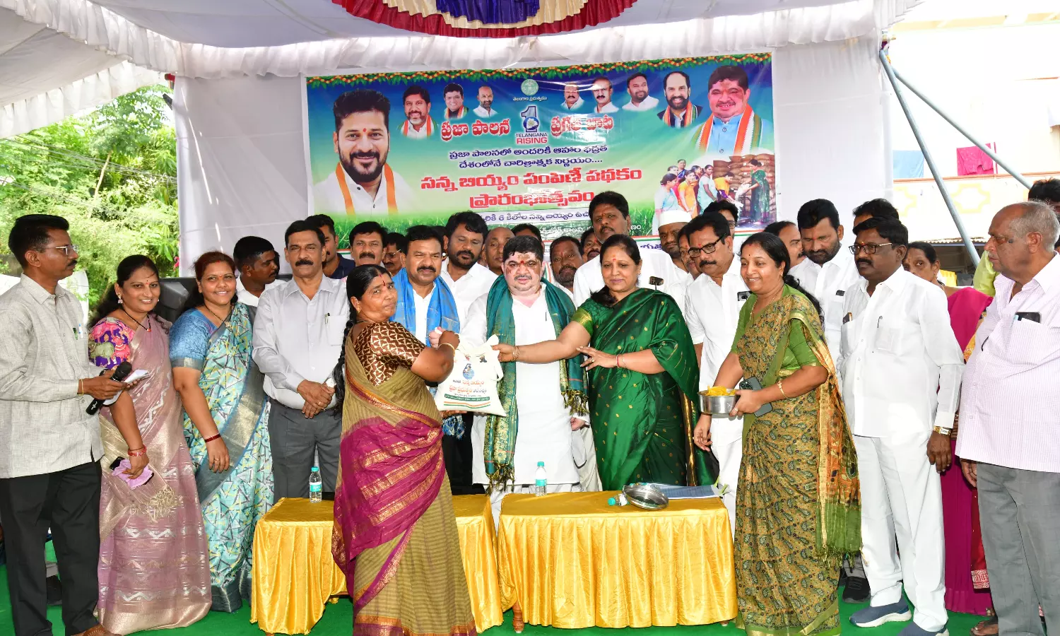 Fine rice distribution unique scheme in country: Ponnam