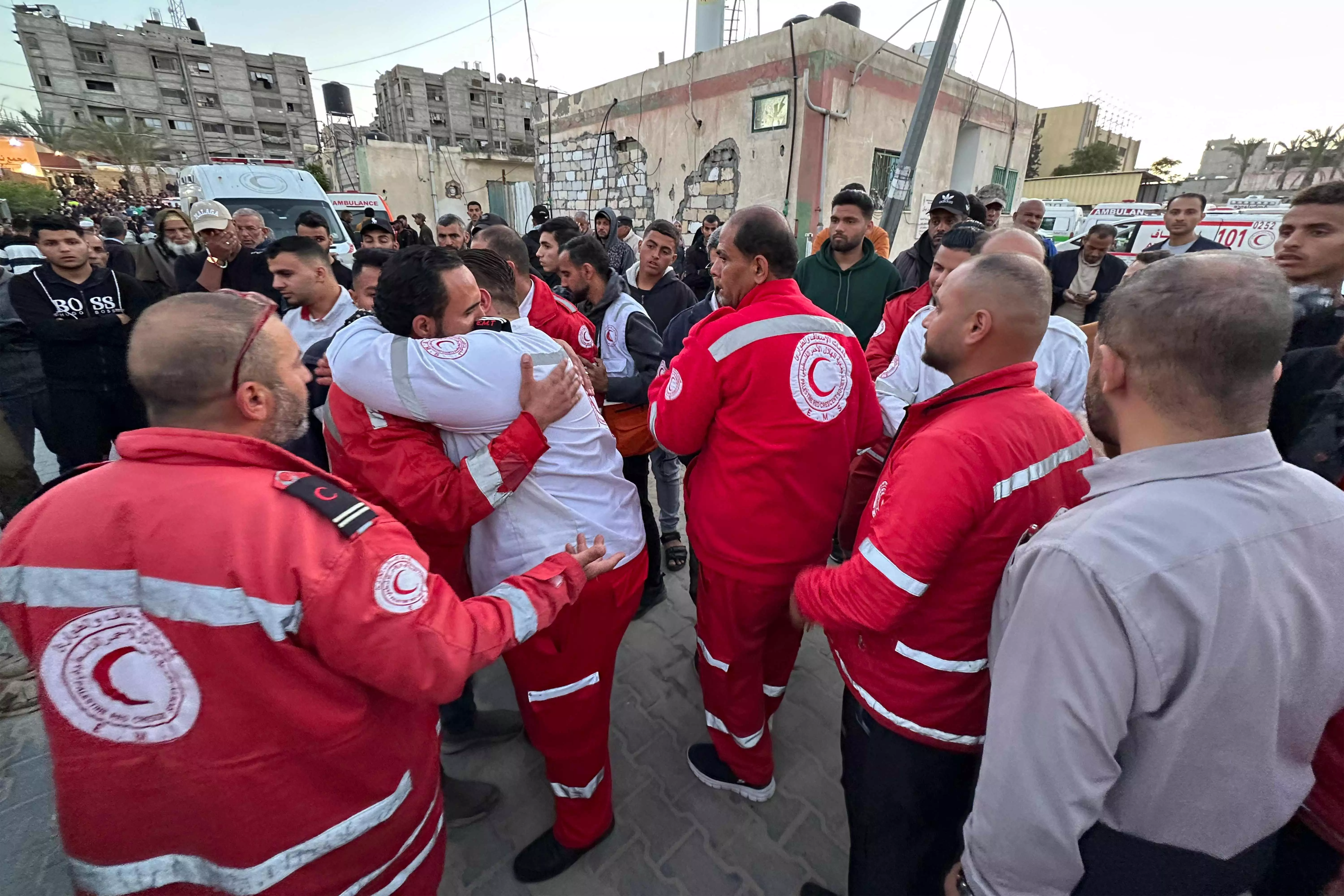 Israeli troops killed 15 Palestinian medics and buried them in a mass grave, UN says