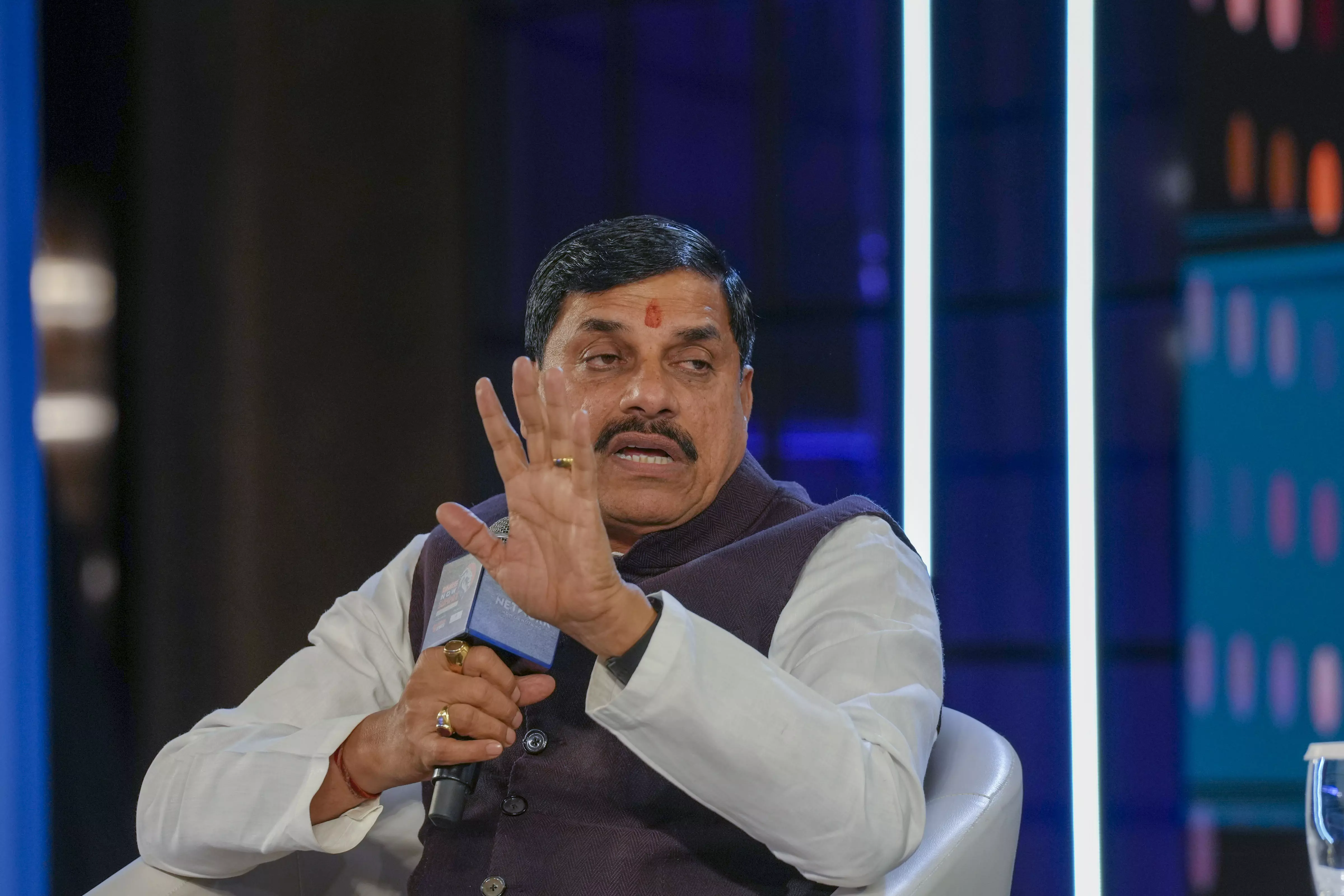 MP Enforces Liquor Ban in Religious Cities: CM Calls It Historic